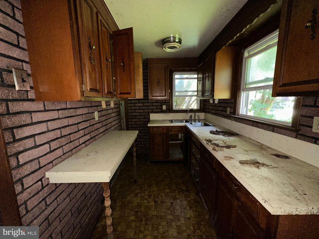11319 MARBERN RD, Hagerstown, MD 21740