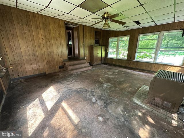 11319 MARBERN RD, Hagerstown, MD 21740