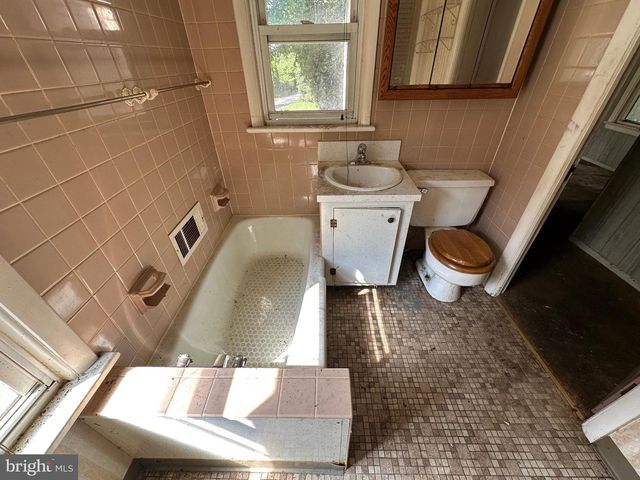 11319 MARBERN RD, Hagerstown, MD 21740