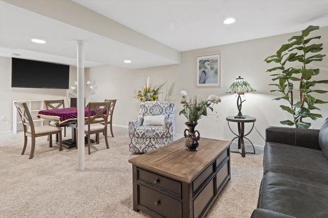 718 Nancy Lane, Madison, WI 53704