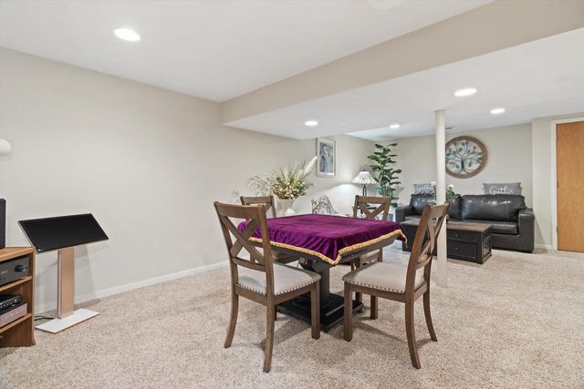 718 Nancy Lane, Madison, WI 53704