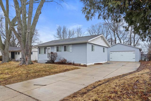 718 Nancy Lane, Madison, WI 53704