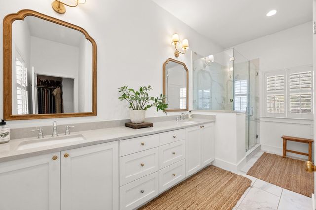 188 Broken Lance DR, Dripping Springs, TX 78620