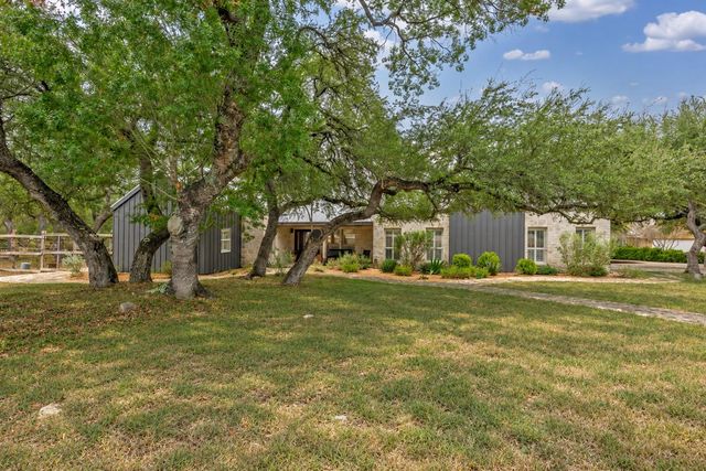 188 Broken Lance DR, Dripping Springs, TX 78620