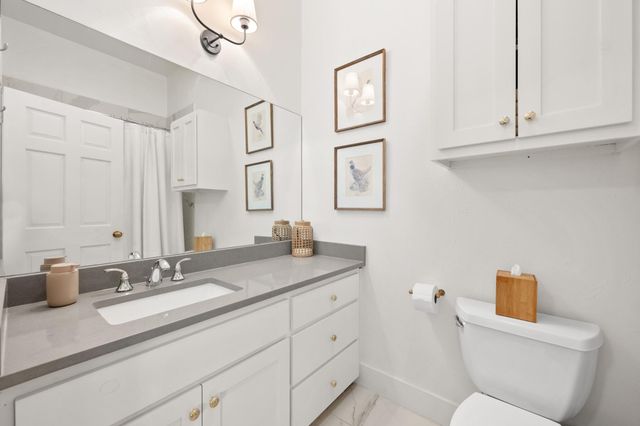188 Broken Lance DR, Dripping Springs, TX 78620
