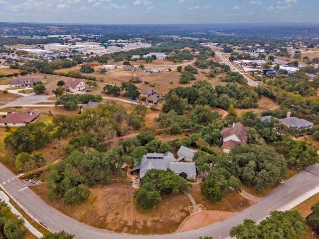 188 Broken Lance DR, Dripping Springs, TX 78620