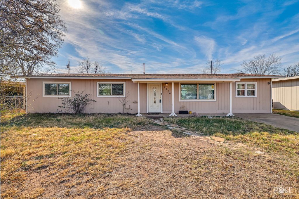 2215 Greenwood Street, San Angelo, TX 76901