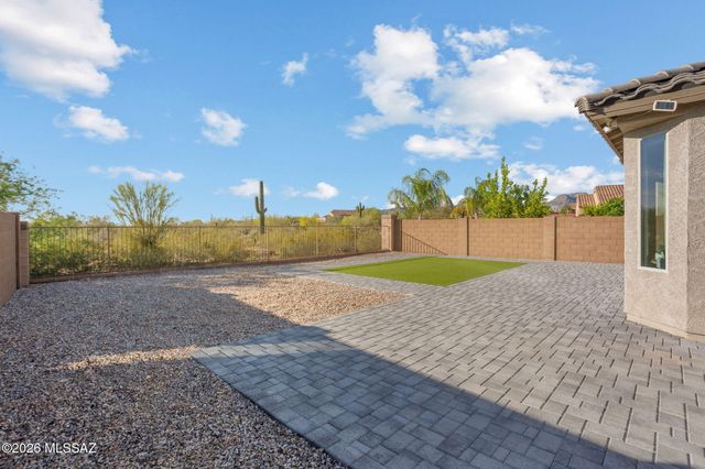 11899 N Raphael Way, Tucson, AZ 85742