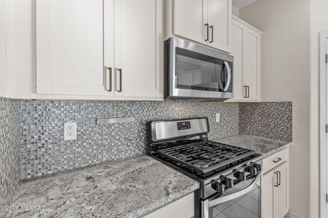 11899 N Raphael Way, Tucson, AZ 85742