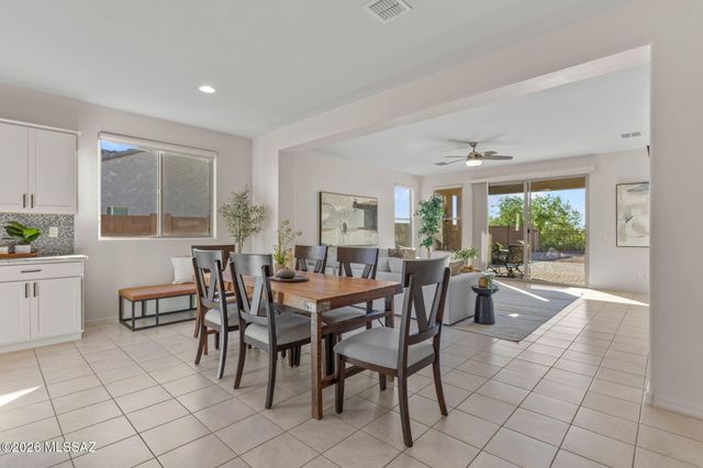 11899 N Raphael Way, Tucson, AZ 85742