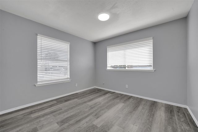 301 S Forest Crest Drive, Garland, TX 75042