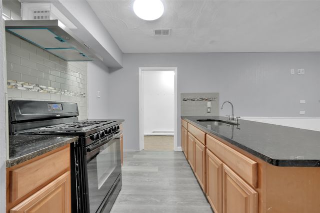 301 S Forest Crest Drive, Garland, TX 75042