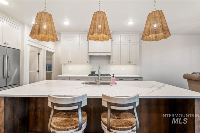 8416 W Meltwater Ln, Eagle, ID 83616