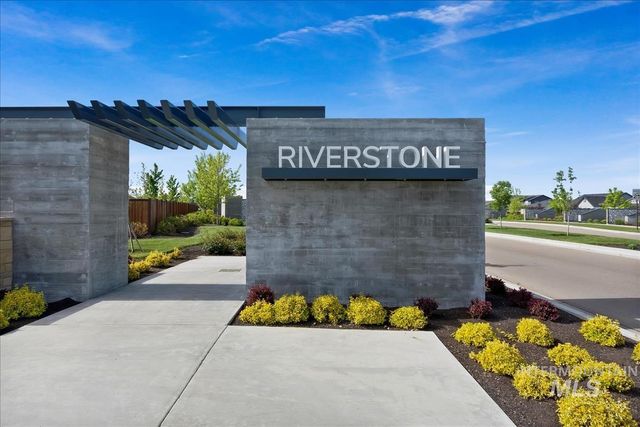 8416 W Meltwater Ln, Eagle, ID 83616