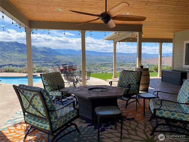 6696 Batterman Road, Rock Island, WA 98850