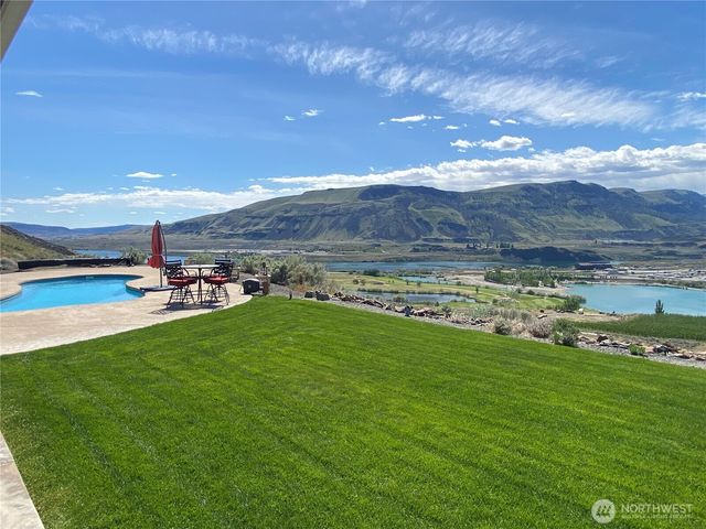 6696 Batterman Road, Rock Island, WA 98850