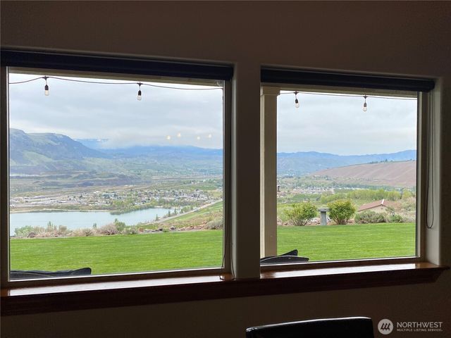 6696 Batterman Road, Rock Island, WA 98850