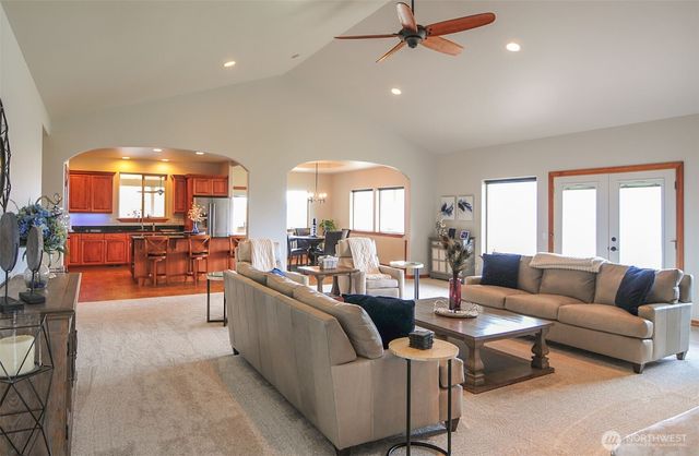 6696 Batterman Road, Rock Island, WA 98850