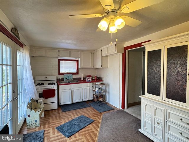 104 WOLCOTT ST, Harrington, DE 19952