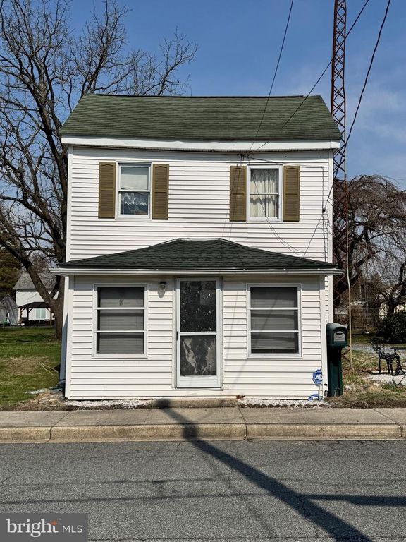 104 WOLCOTT ST, Harrington, DE 19952