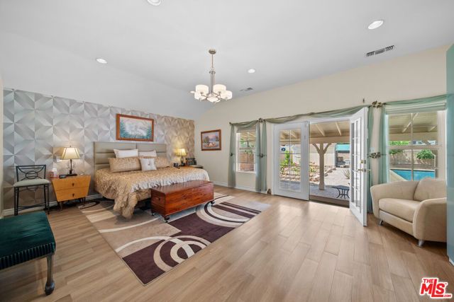 6015 Topeka Drive, Tarzana (los Angeles), CA 91356