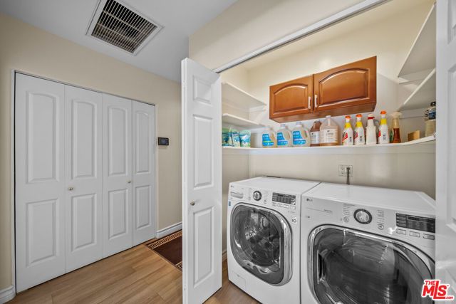 6015 Topeka Drive, Tarzana (los Angeles), CA 91356