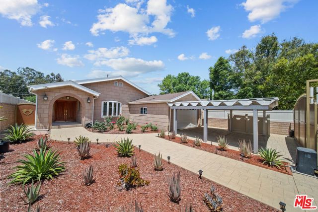 6015 Topeka Drive, Tarzana (los Angeles), CA 91356