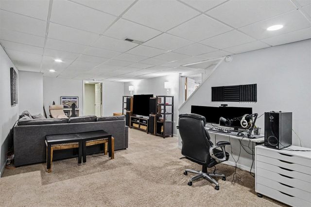 2621 Elmwood Drive, Grand Rapids, MI 49506