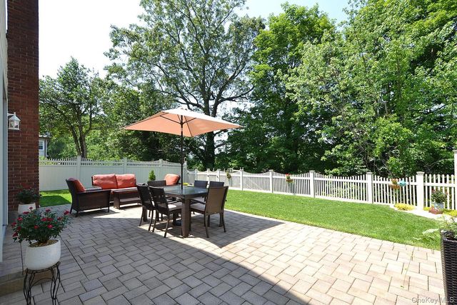 137 Iceland Drive, South Huntington, NY 11746