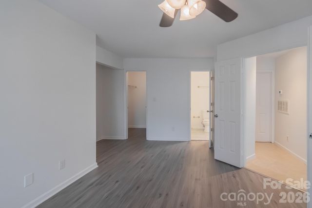 8216 Cedar Glen Drive, Charlotte, NC 28212