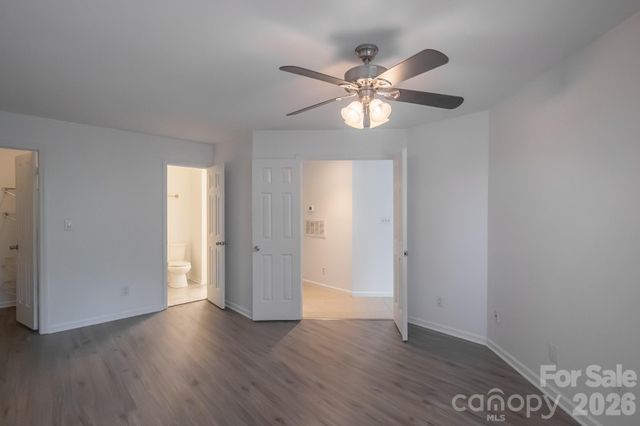 8216 Cedar Glen Drive, Charlotte, NC 28212