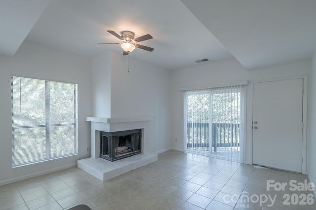 8216 Cedar Glen Drive, Charlotte, NC 28212