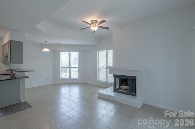 8216 Cedar Glen Drive, Charlotte, NC 28212