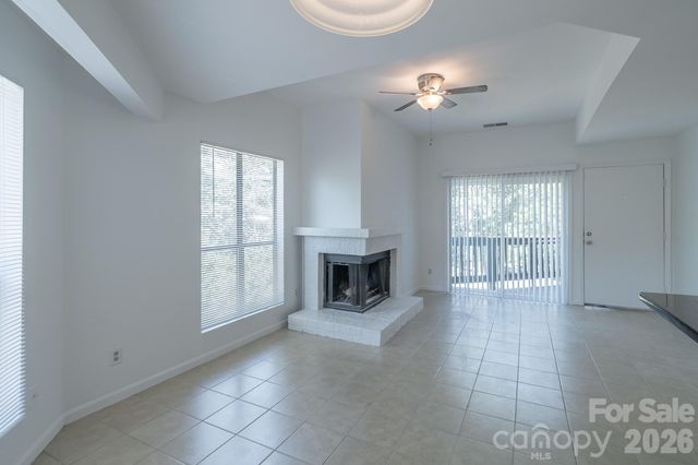 8216 Cedar Glen Drive, Charlotte, NC 28212