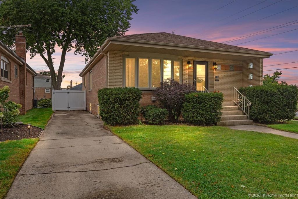 9100 S Ridgeway Avenue, Evergreen Park, IL 60805 — exterior