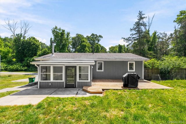 84 Dorn Road, Lagrangeville, NY 12540