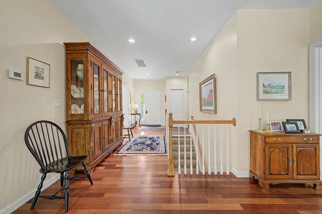 21 Conifer Lane, New London, NH 03257