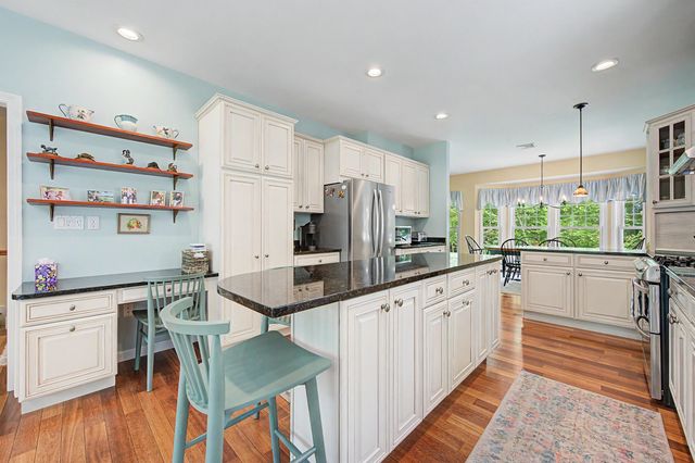21 Conifer Lane, New London, NH 03257