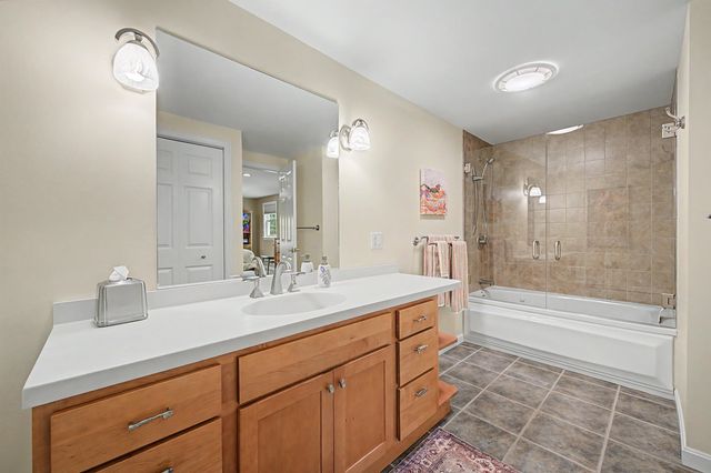 21 Conifer Lane, New London, NH 03257