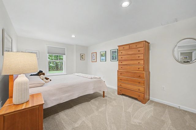 21 Conifer Lane, New London, NH 03257