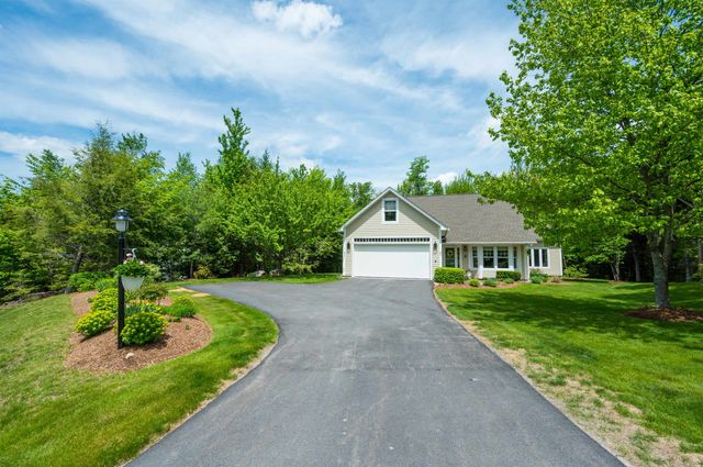 21 Conifer Lane, New London, NH 03257