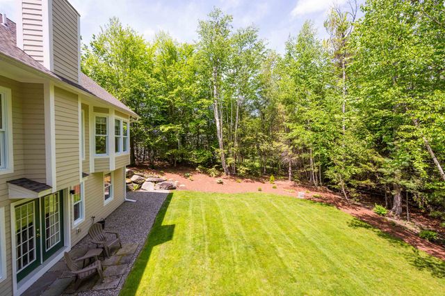 21 Conifer Lane, New London, NH 03257