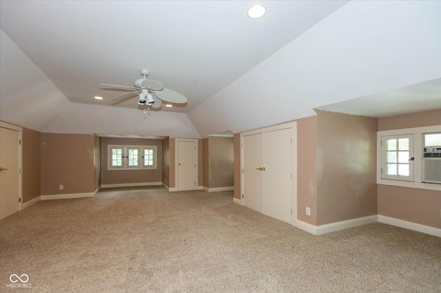 5452 University Avenue, Indianapolis, IN 46219