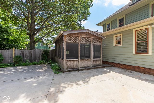5452 University Avenue, Indianapolis, IN 46219