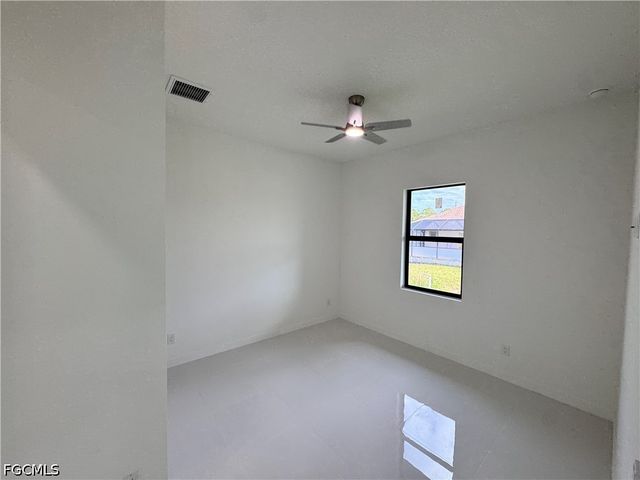 4121 NW 22nd ST, Cape Coral, FL 33993
