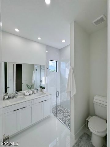 4121 NW 22nd ST, Cape Coral, FL 33993