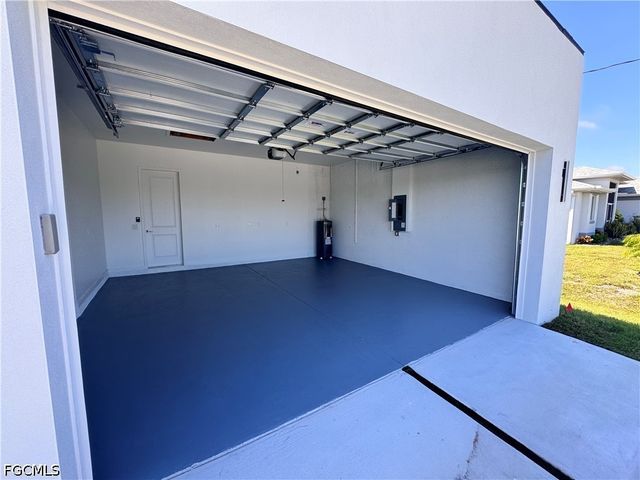 4121 NW 22nd ST, Cape Coral, FL 33993