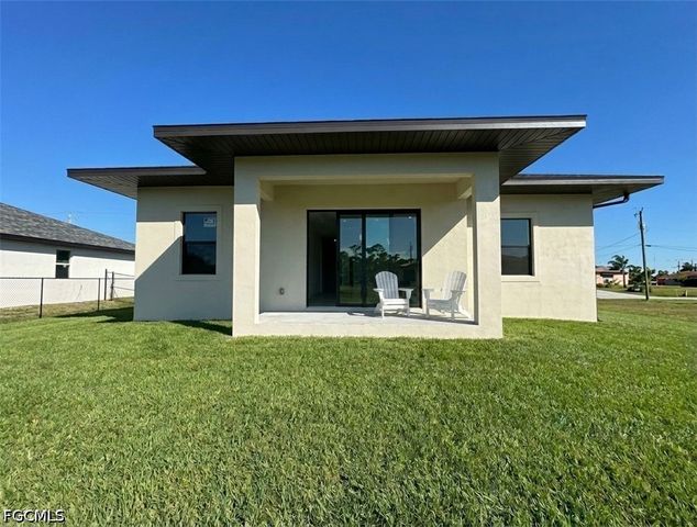 4121 NW 22nd ST, Cape Coral, FL 33993
