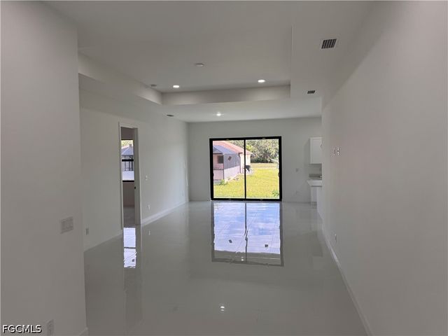 4121 NW 22nd ST, Cape Coral, FL 33993