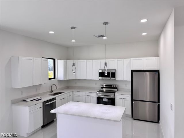 4121 NW 22nd ST, Cape Coral, FL 33993